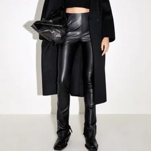 EXTRA LONG FAUX LEATHER LEGGINGS